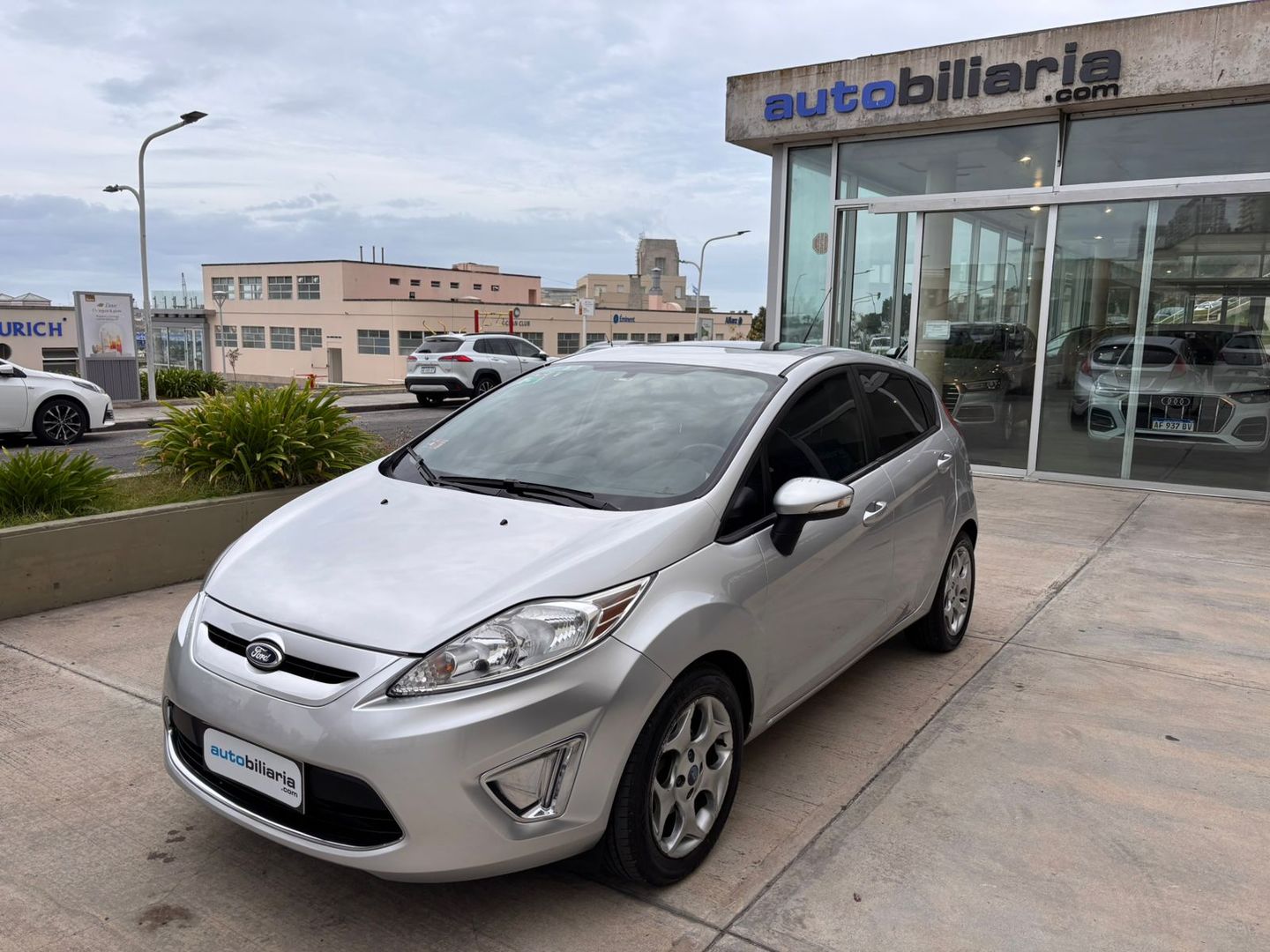 Ford FIESTA KINETIC DESING TITANIUM 2012