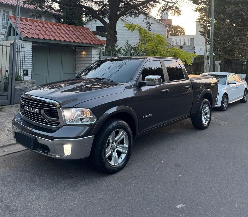 Ram Ram 1500 5.7 LARAMIE ATX V8 2020
