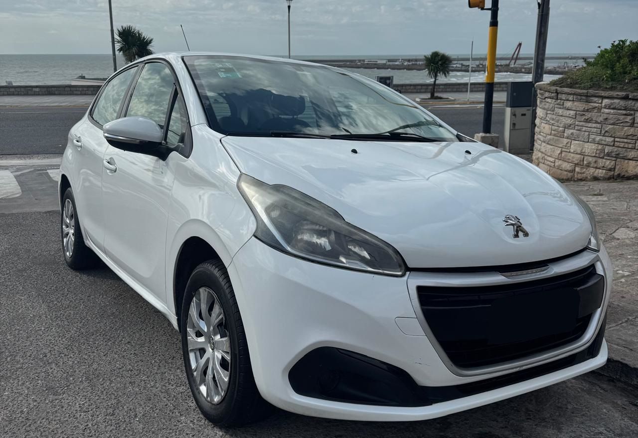 Peugeot 208 2017