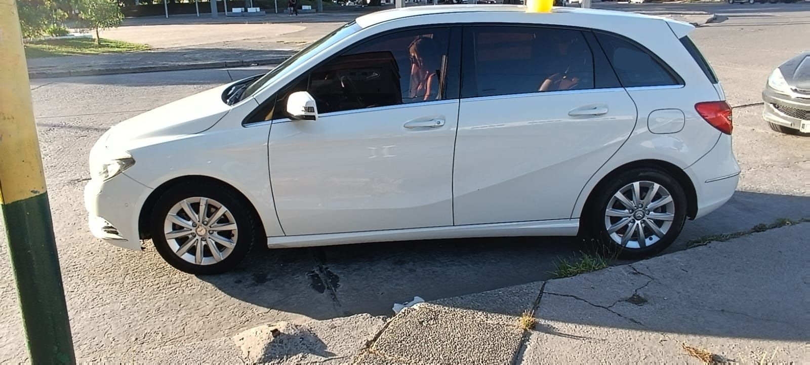 Mercedes-Benz CLASE B B200 BLUE EFFICIENCY 2014